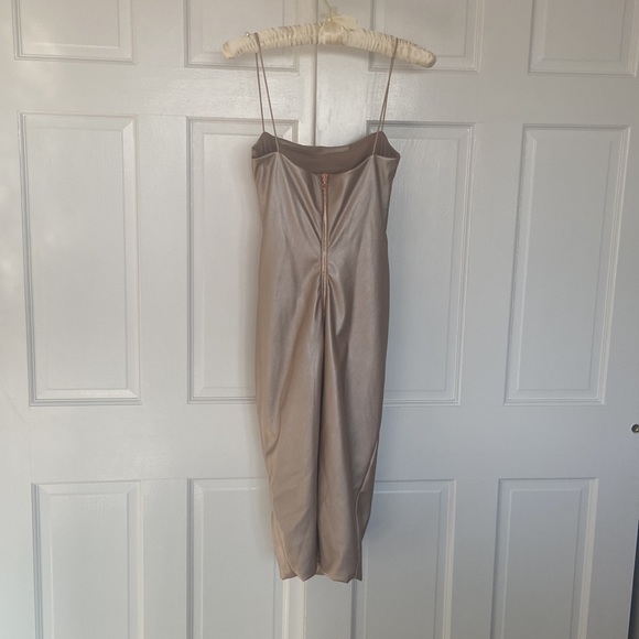NWT Nookie Faux Leather Posse Midi Dress SOLD OUT Nude Size Medium - Picture 4 of 6